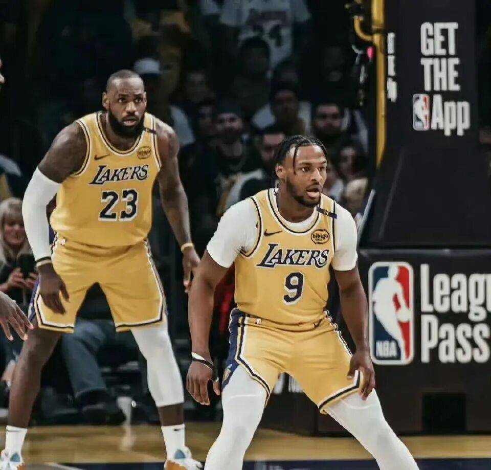 父子三人同台!詹姆斯正式回应