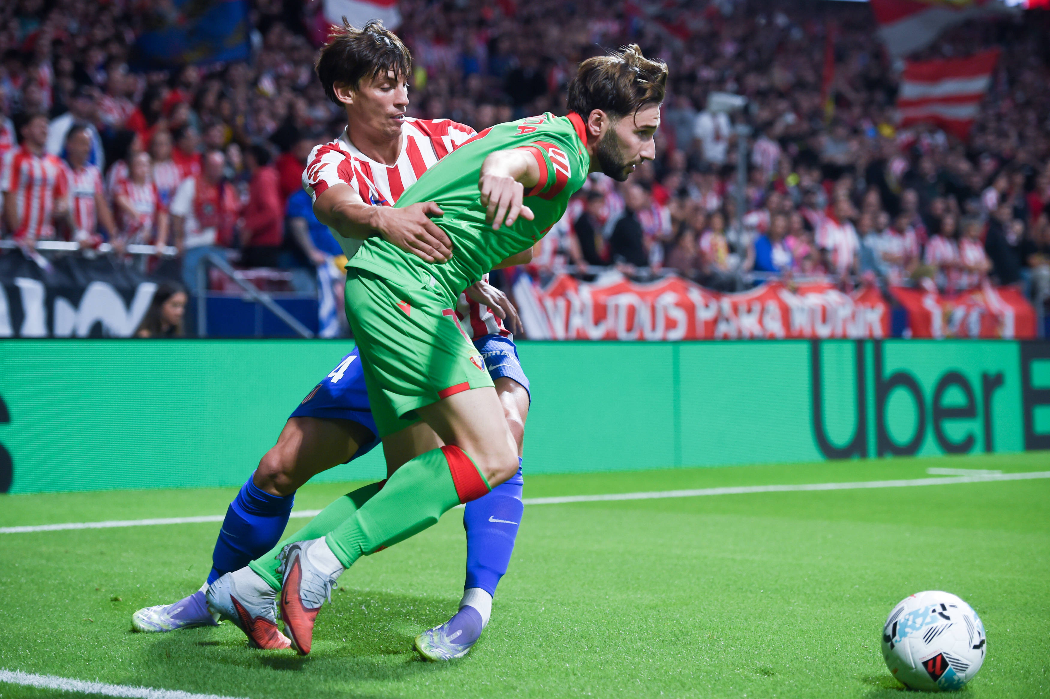 （体育）足球——西甲：马德里竞技胜奥萨苏纳