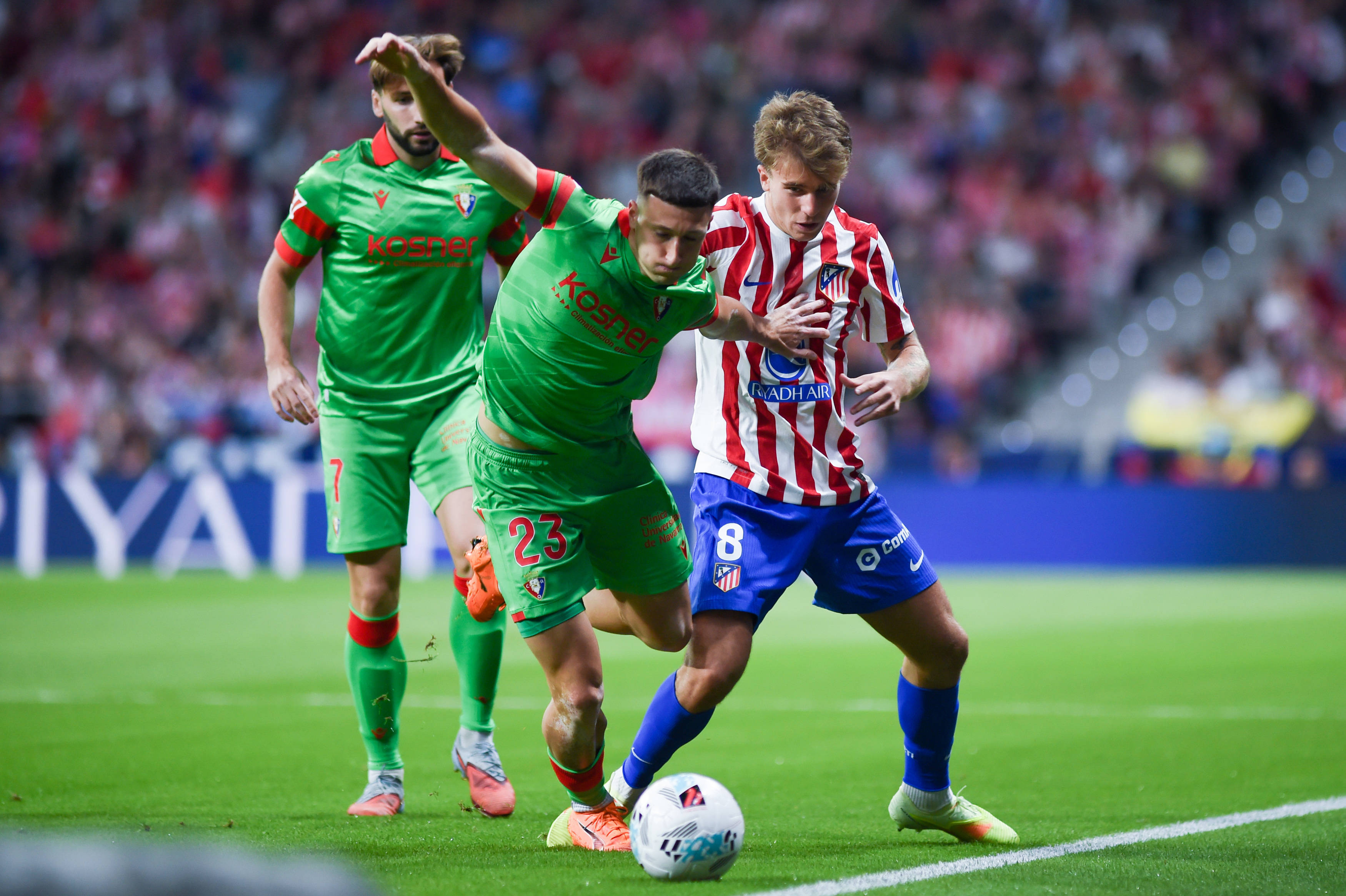 （体育）足球——西甲：马德里竞技胜奥萨苏纳