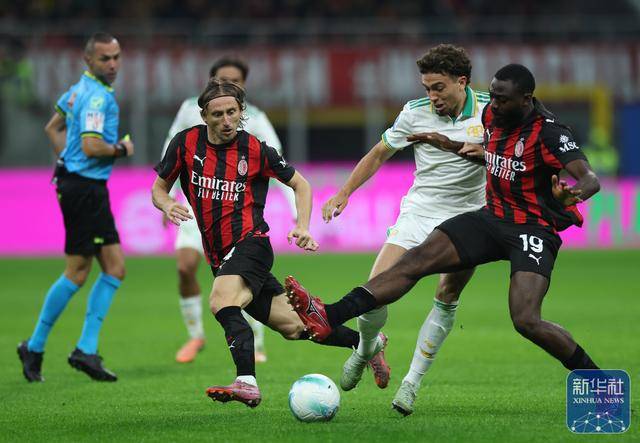 足球 | 意甲：AC米兰胜罗马