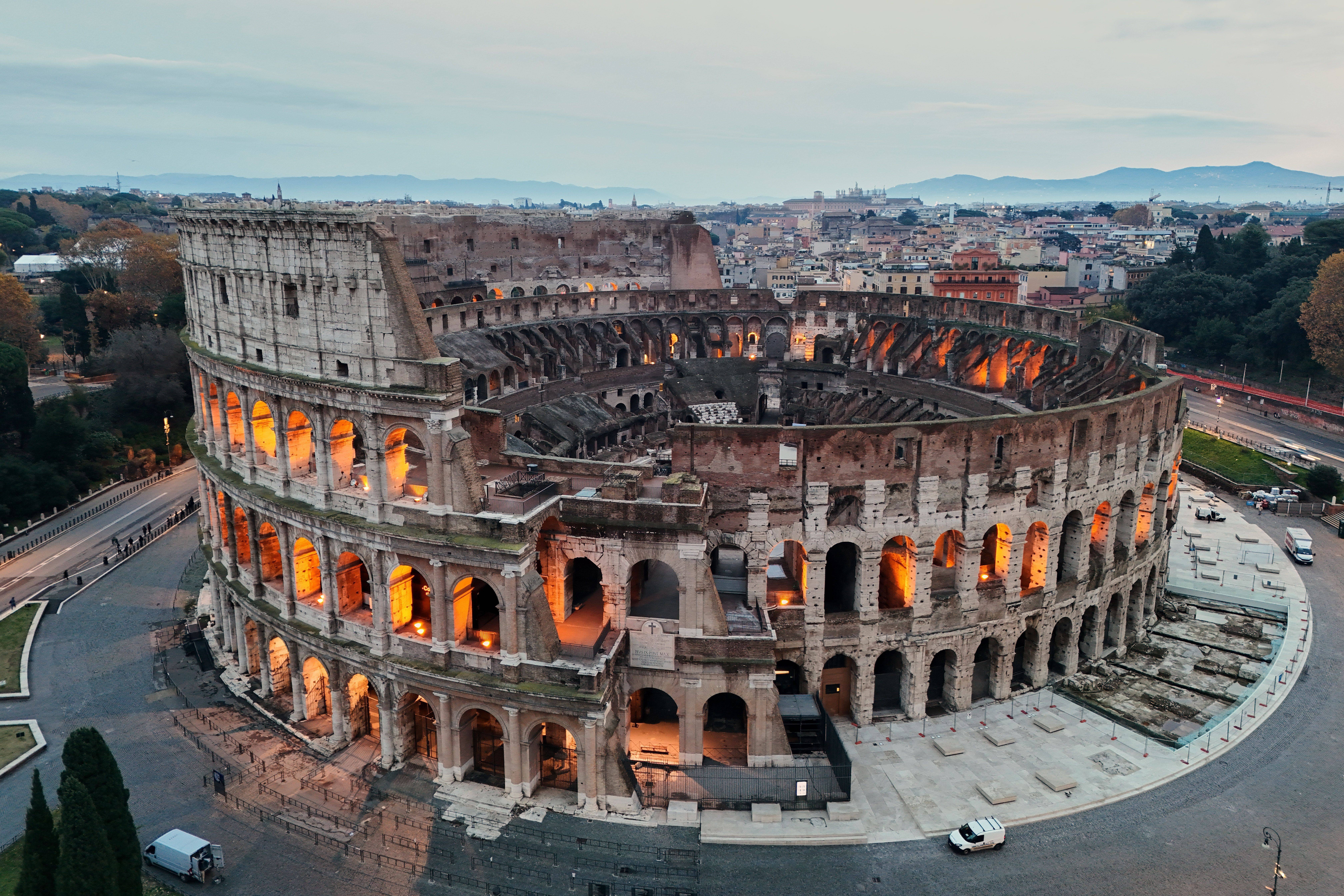 （外代一线）俯瞰罗马斗兽场