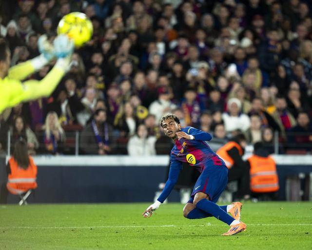 西甲｜巴塞罗那胜奥萨苏纳