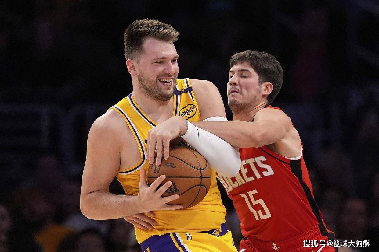 湖刺皆赢球，火箭队爆冷输鹈鹕！航天城逐渐掉队，森林狼即将反超