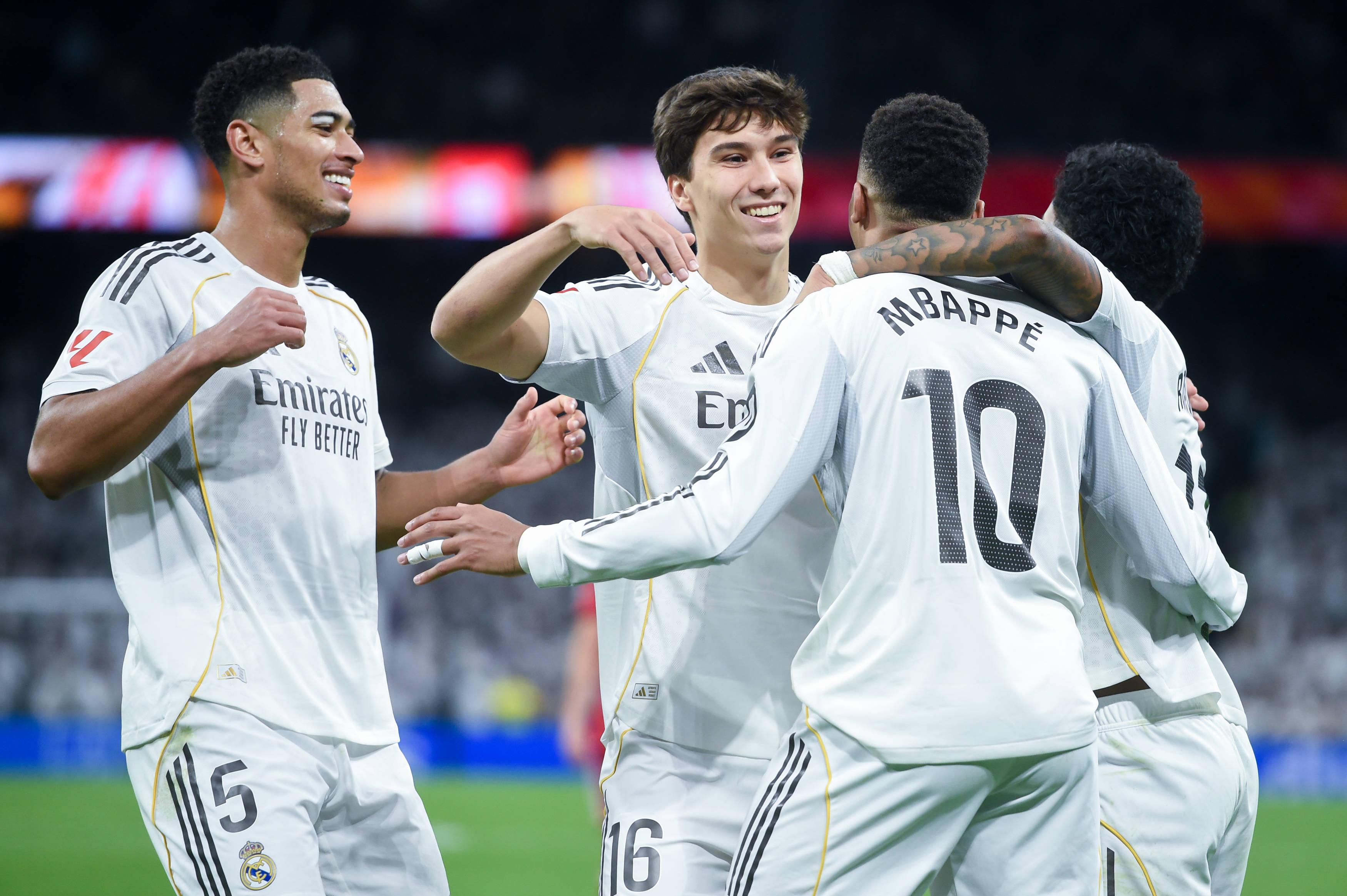 （体育）足球——西甲：皇马胜塞维利亚