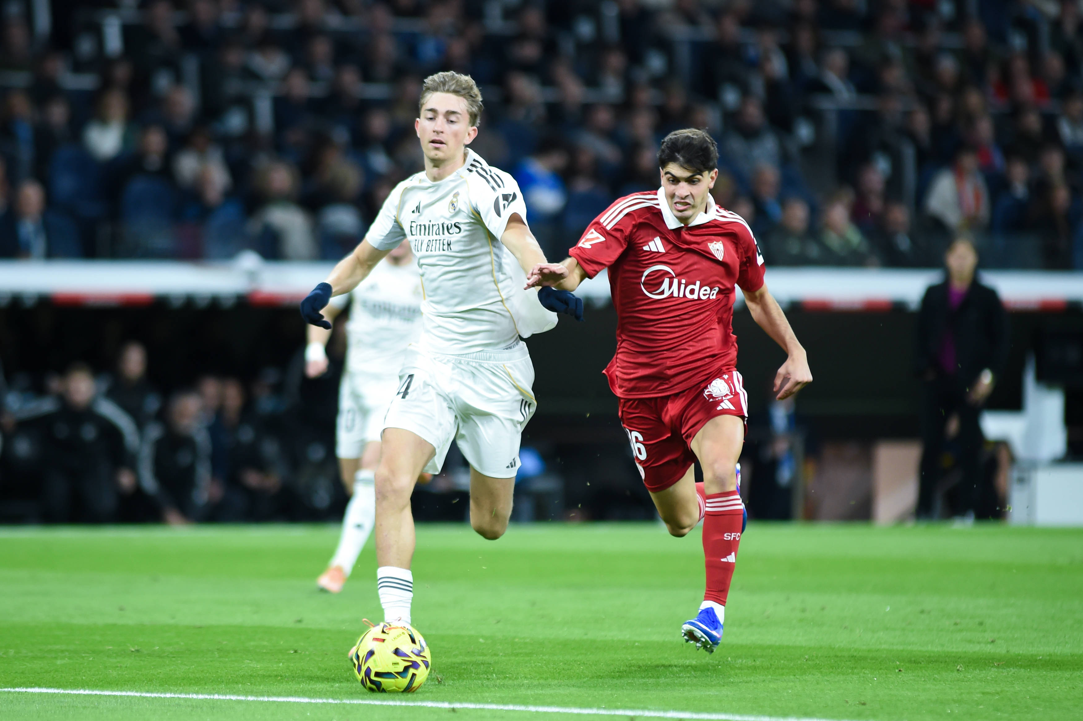 （体育）足球——西甲：皇马胜塞维利亚