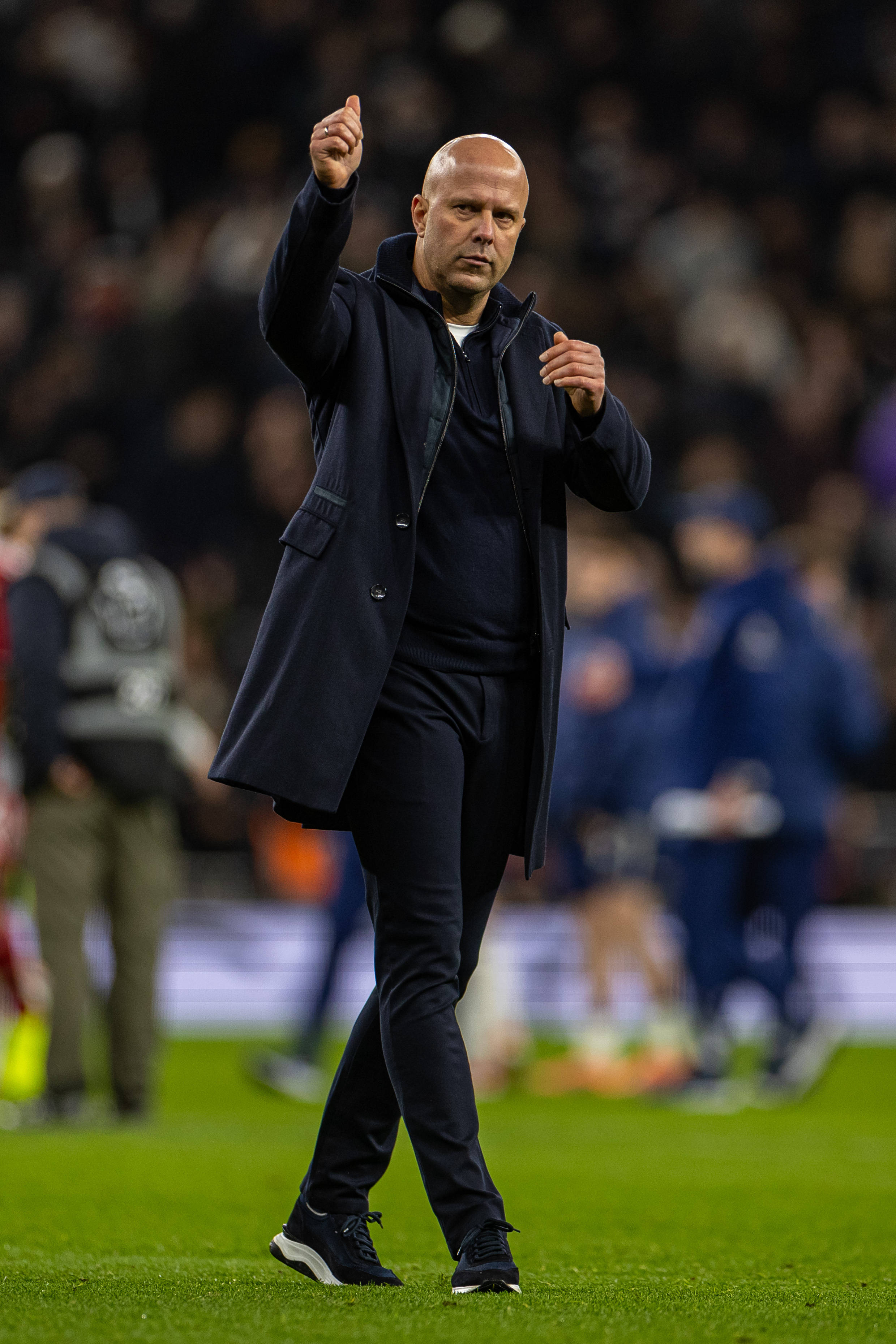 （体育）足球——英超：热刺不敌利物浦