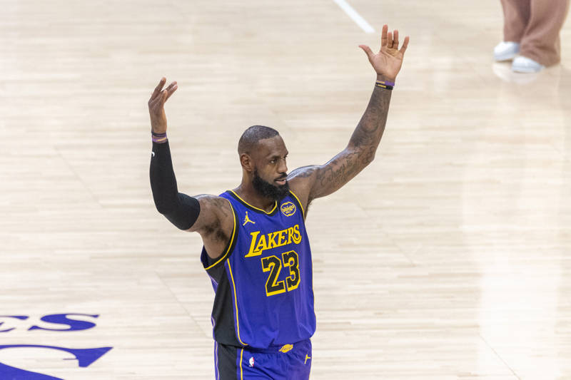 詹姆斯：我没有刻意追求历史得分王的成就