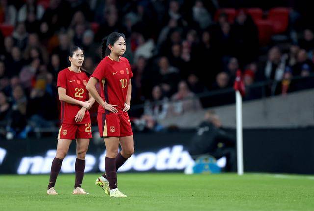 足球｜中国女足不敌英格兰女足