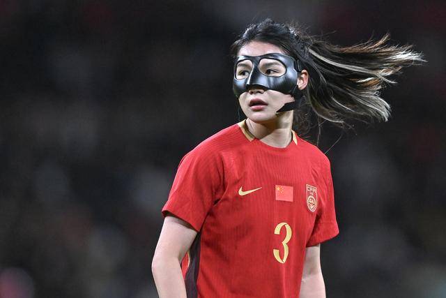 足球｜中国女足不敌英格兰女足