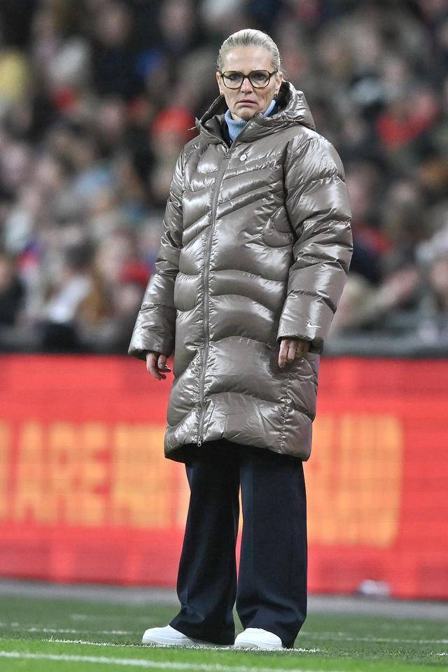 足球｜中国女足不敌英格兰女足