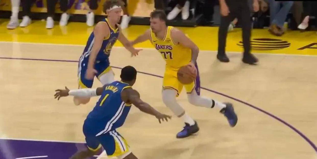 库里超远三分定胜局！勇士119-109胜湖人