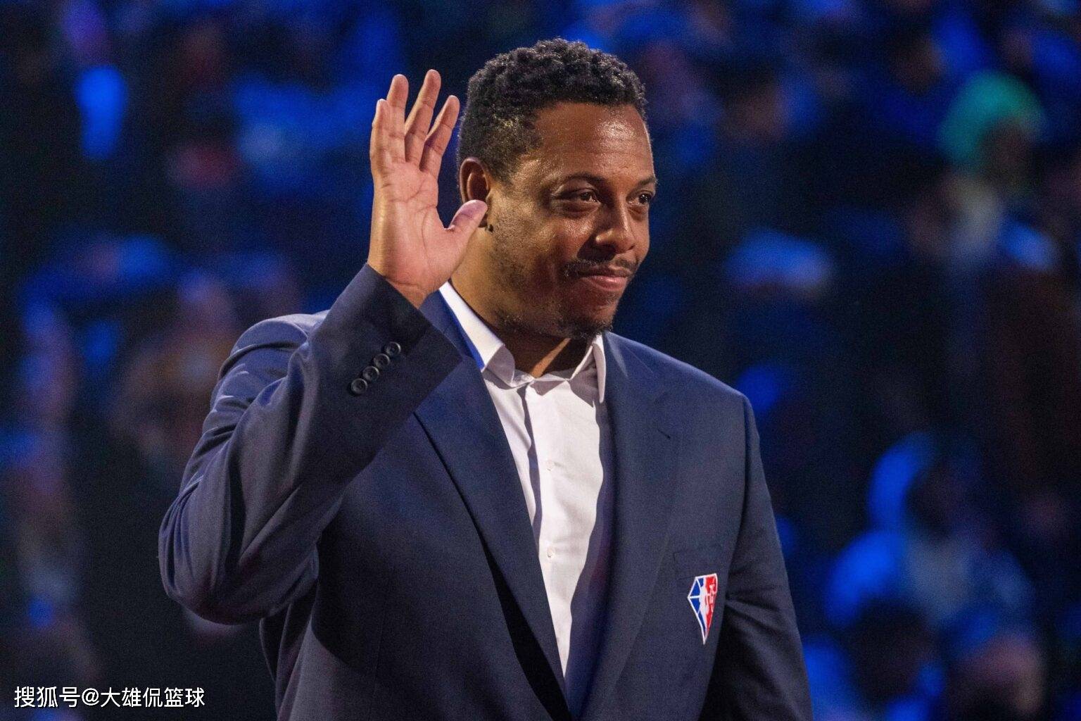 阿里纳斯回应科比从未当过联盟门面言论，称科比当过三年