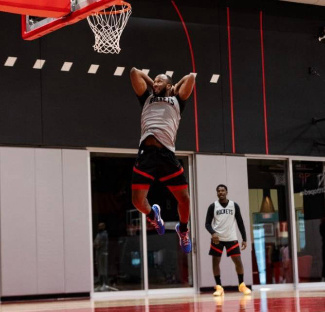 火箭队备战季前赛和常规赛