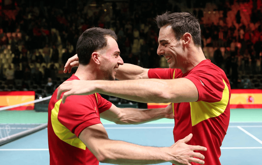 西班牙队输球壮举遭意大利队终结，紫薇出局让戴杯奖金问题被聚焦