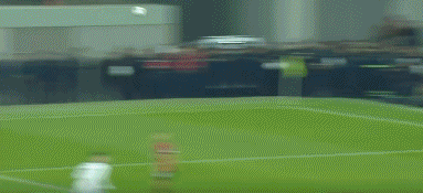 2比0完胜！凯恩梅开二度助英格兰全胜晋级，追平西班牙队纪录