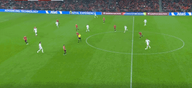 2比0完胜！凯恩梅开二度助英格兰全胜晋级，追平西班牙队纪录