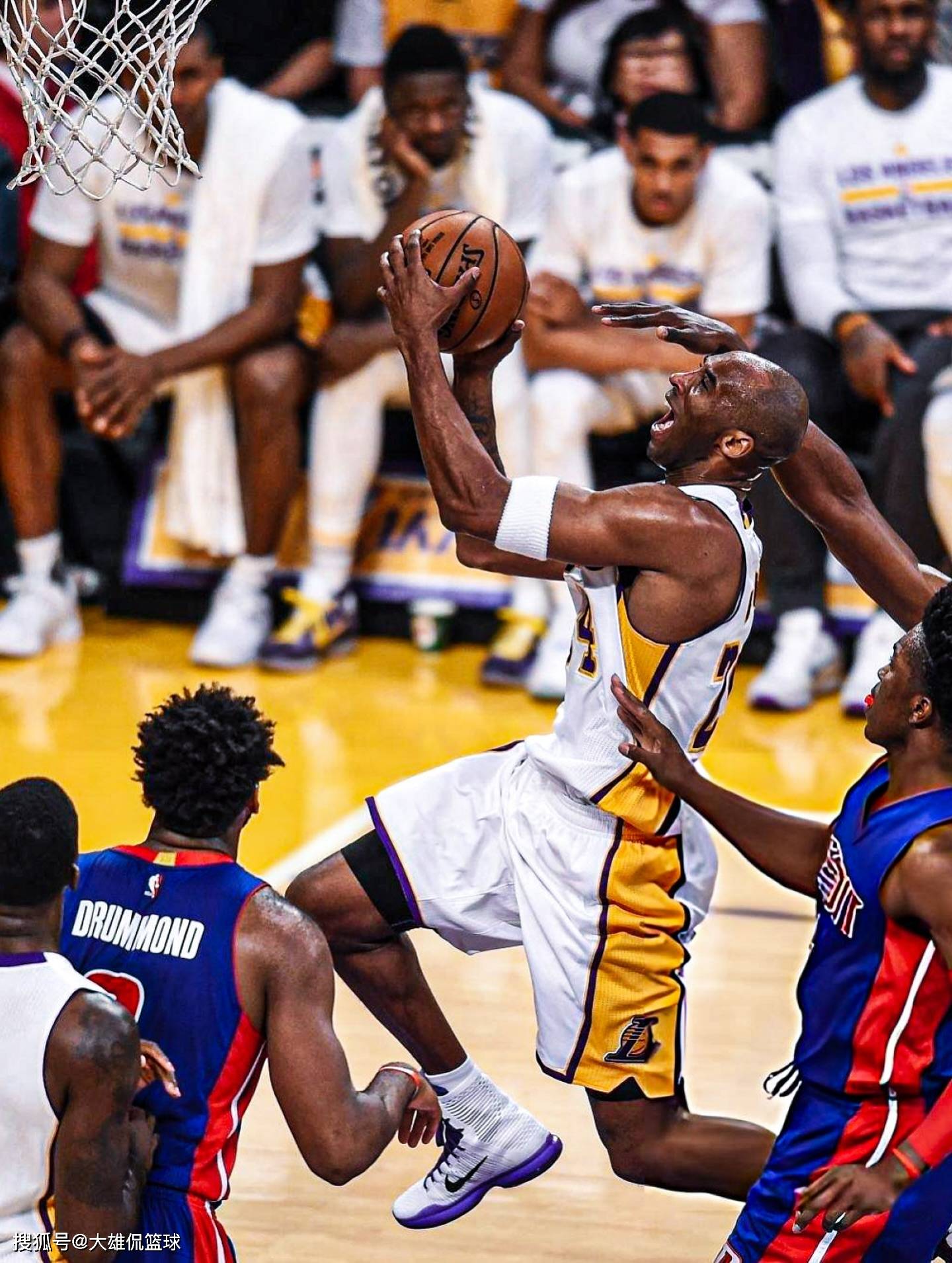 皮尔斯称科比从不是联盟门面，五冠的科比不是，四冠的詹库呢？