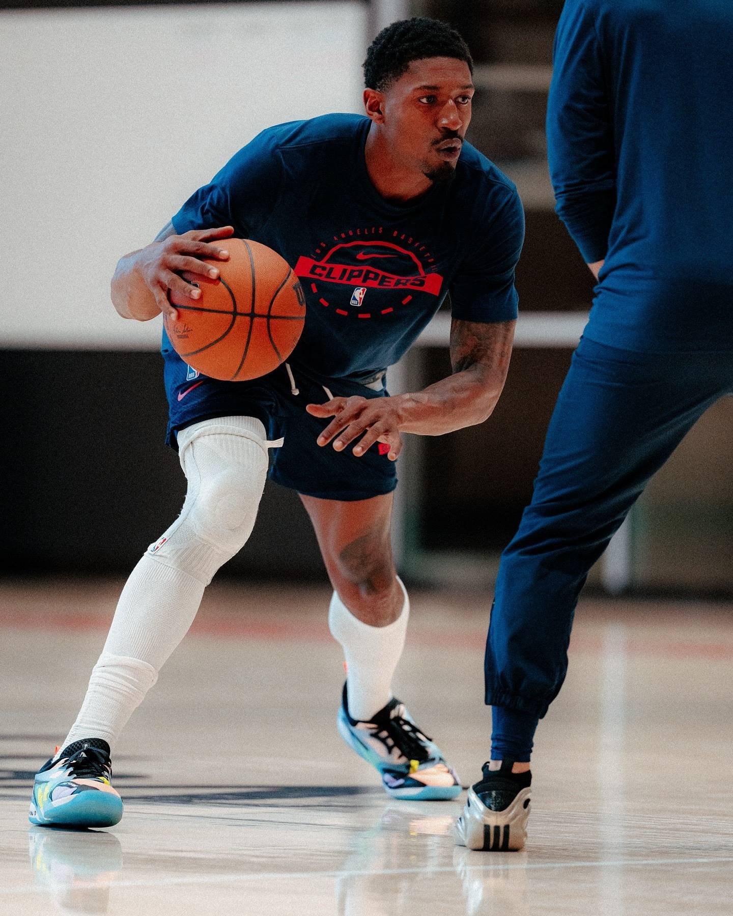 快船备战季前赛首战：氛围轻松，蓄势待发