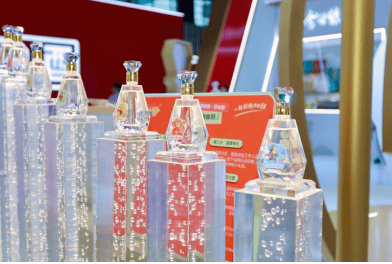 苏超奇迹10：国缘V3·苏超联盟小酒火爆出圈