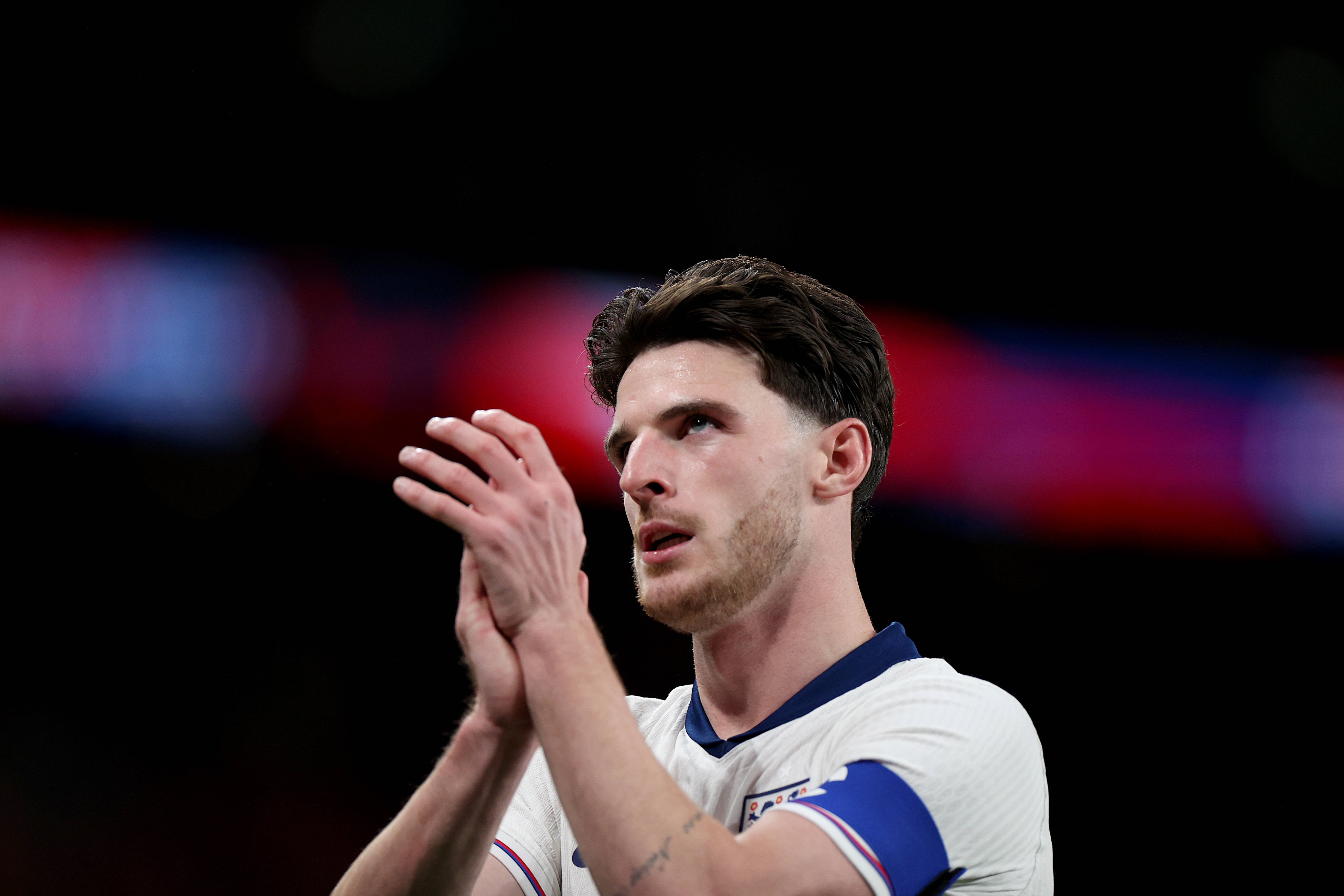 （体育）足球——热身赛：英格兰胜威尔士