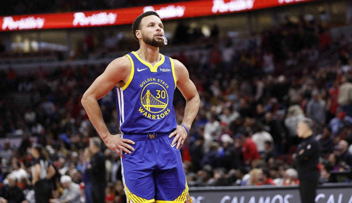 库里才是现役goat！42分+超远三分绝平逆转掘金！戈登空砍50分