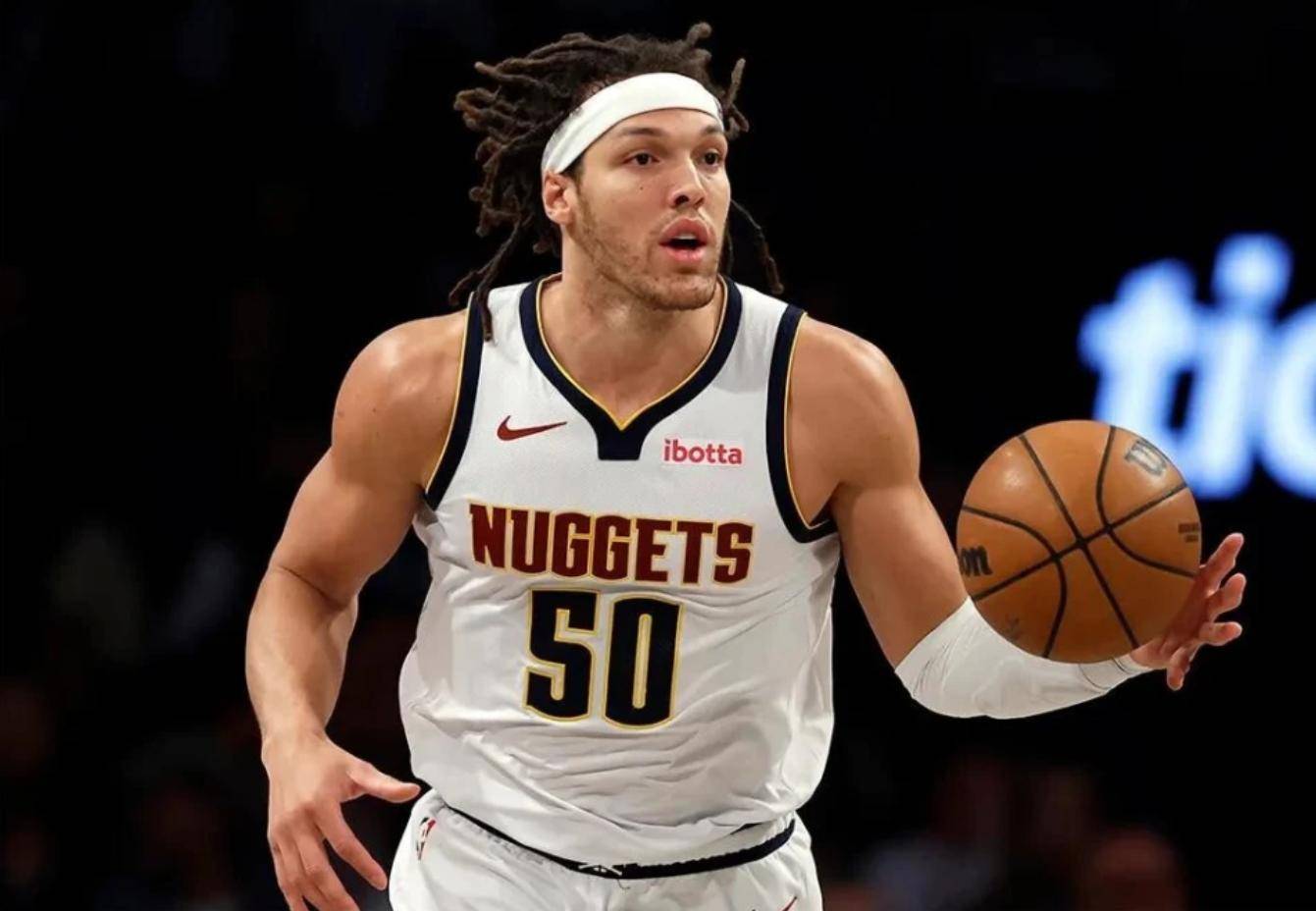 库里才是现役goat！42分+超远三分绝平逆转掘金！戈登空砍50分