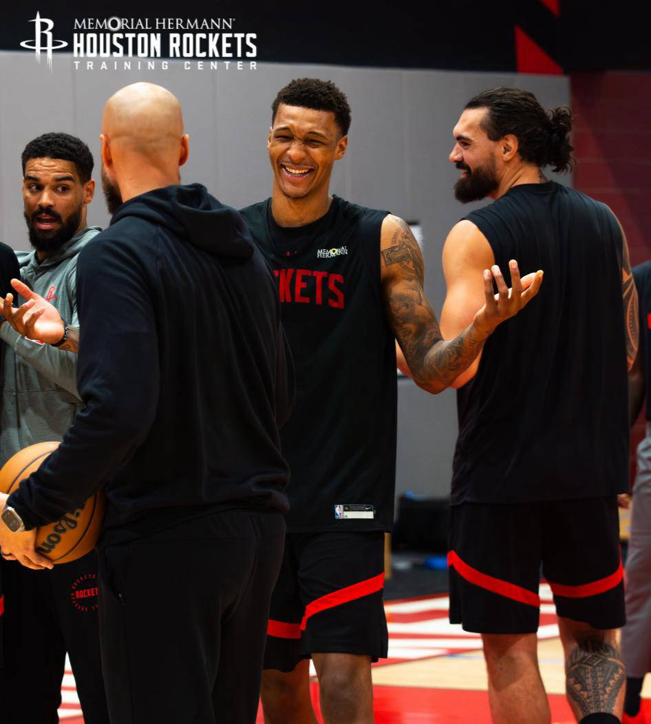 杜兰特稳定底角三分，火箭季前赛备战如何？