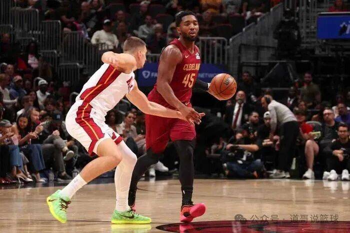 绝平加时，超远三分再绝平，压哨空接绝杀！