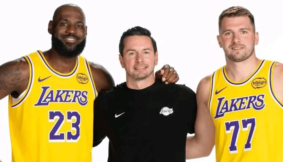 湖人闷不作声把浓眉交易了，现在又在逼詹姆斯做选择