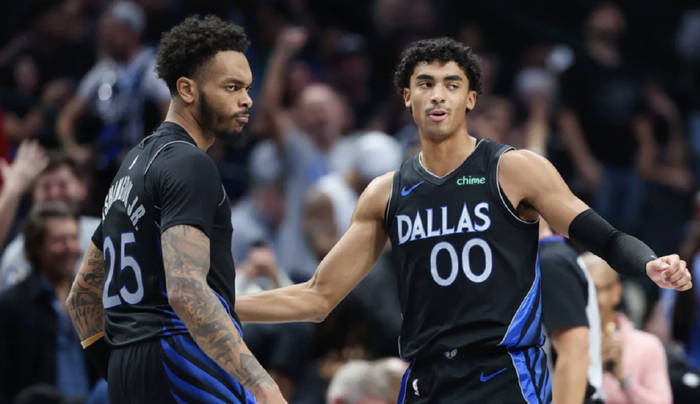 状元弗拉格单臂爆扣，克莱超远三分错失机会，灰熊双杀牛仔