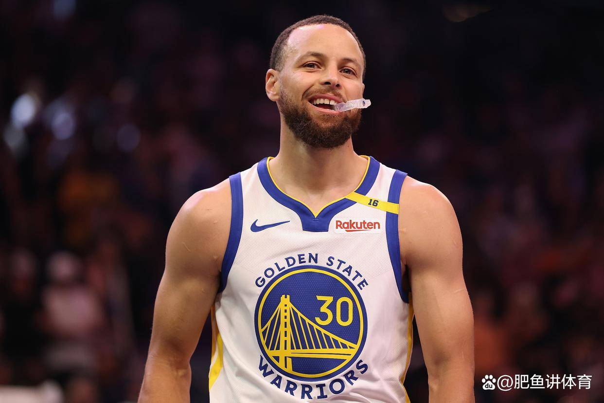 库里超远三分杀死比赛！詹姆斯首次缺席揭幕战，湖人短板暴露无遗