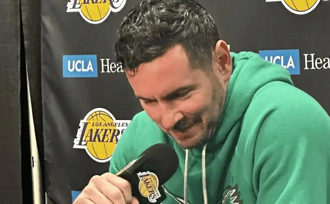 詹姆斯宣布合作轩尼诗，暂停季前赛备战常规赛