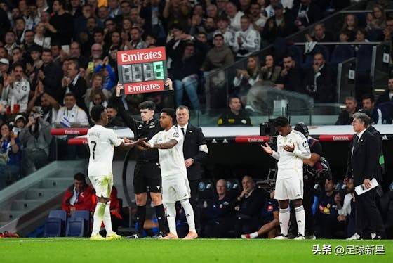 维尼修斯真不配当皇马点球手？4罚3丢对比姆巴佩80%命中率太刺眼