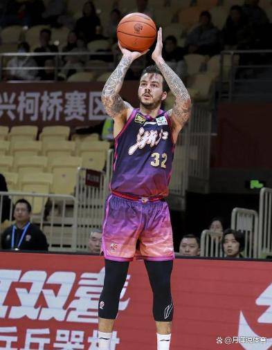 广东87-88输浙江，超远三分绝杀比赛，杜锋固执用人遭球迷怒怼