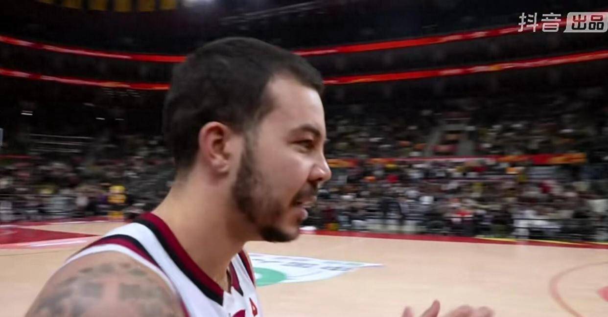 广东87-88输浙江，超远三分绝杀比赛，杜锋固执用人遭球迷怒怼