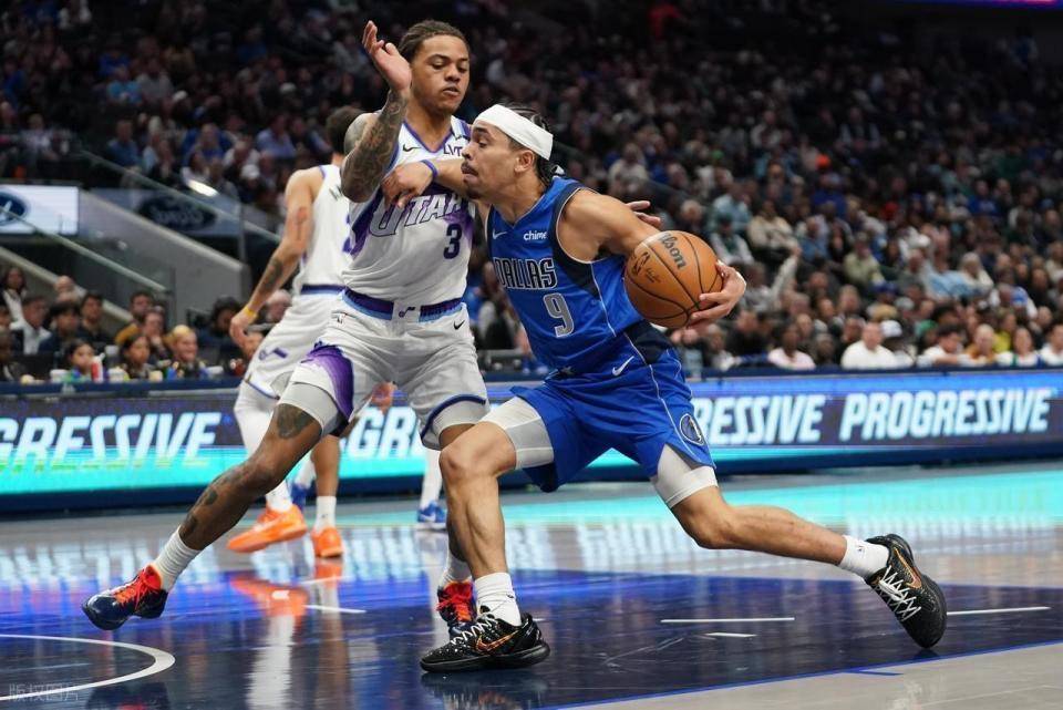 克莱三分里程碑！2809记超利拉德历史第四，独行侠狂胜爵士！